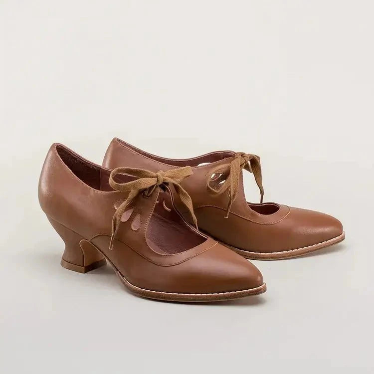 Lavinque Sandals Marron / 35 Chaussures Vintage à Talon Bas | Élégance Rétro | Confort et Style Intemporel