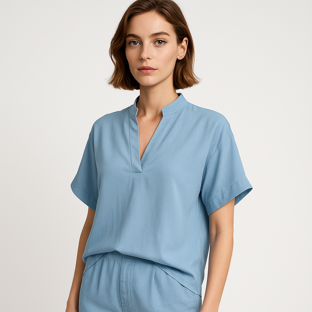 Blouse fluide col fendu | Manches courtes | Style minimaliste