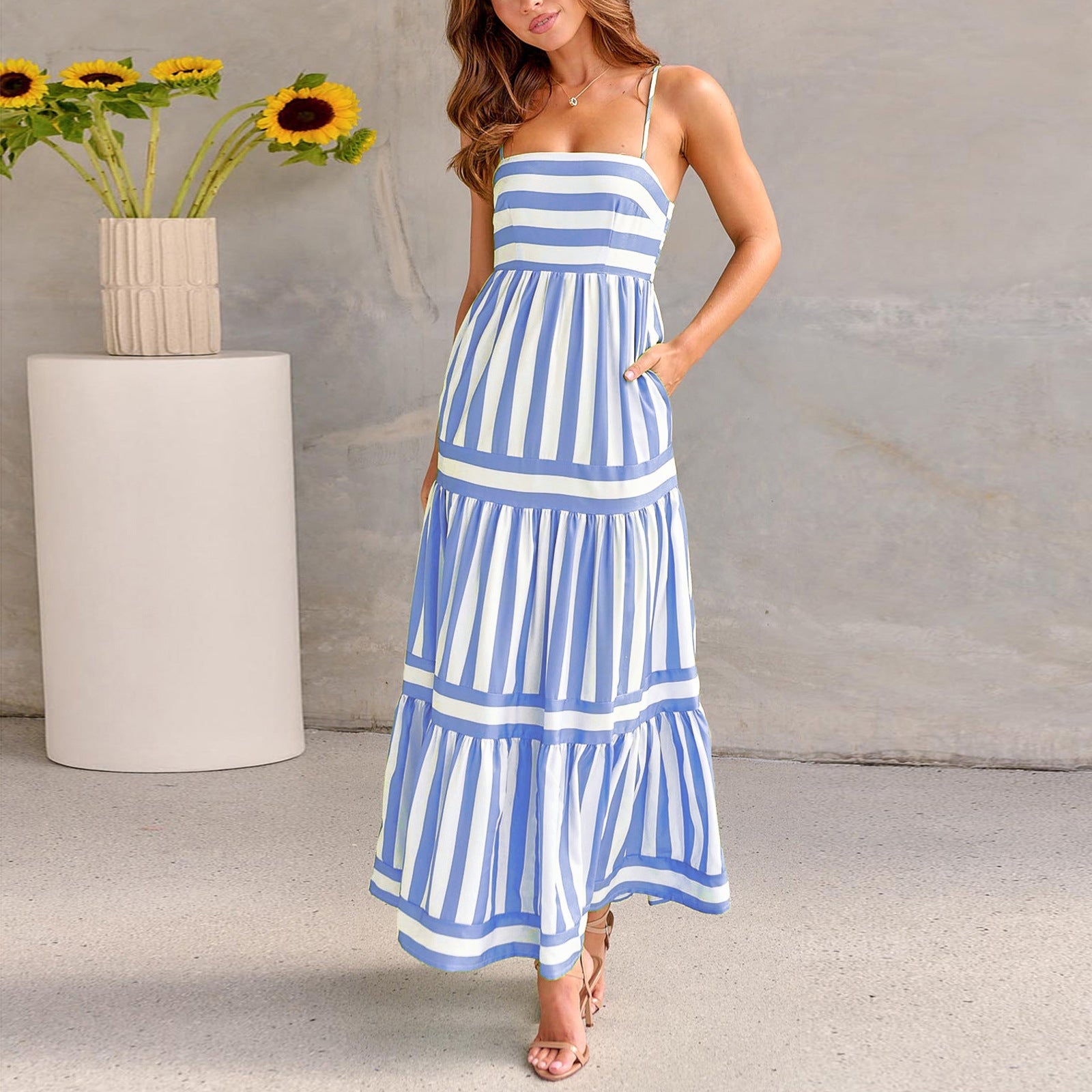 Robe longue à rayures estivales