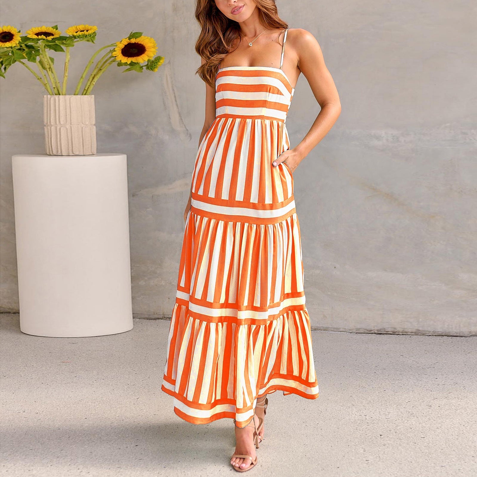 Robe longue à rayures estivales
