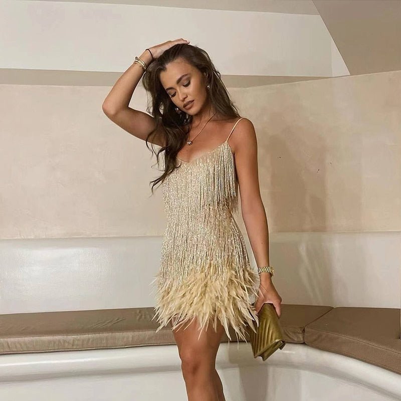 Robe Courte à Franges et Bretelles Fines
