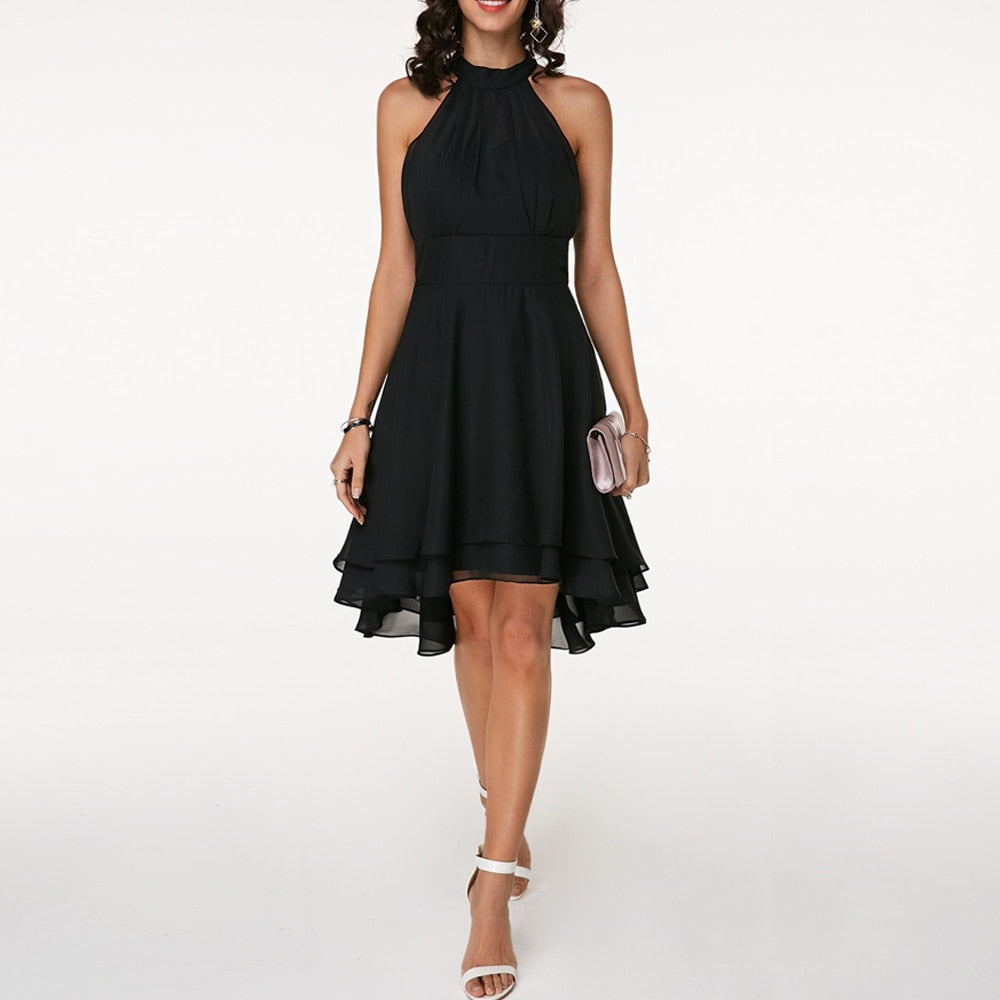 Robe courte col montant à volants