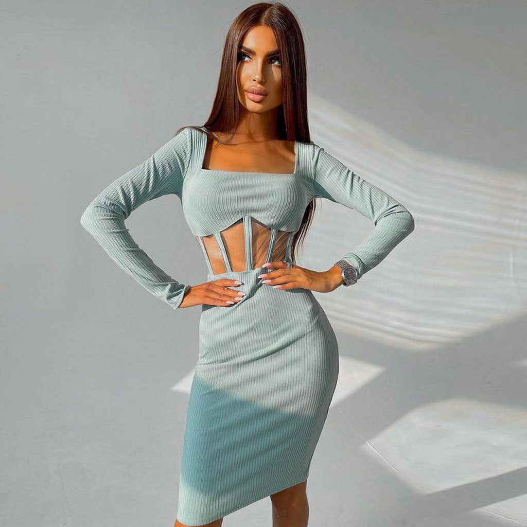 Robe midi découpes graphiques