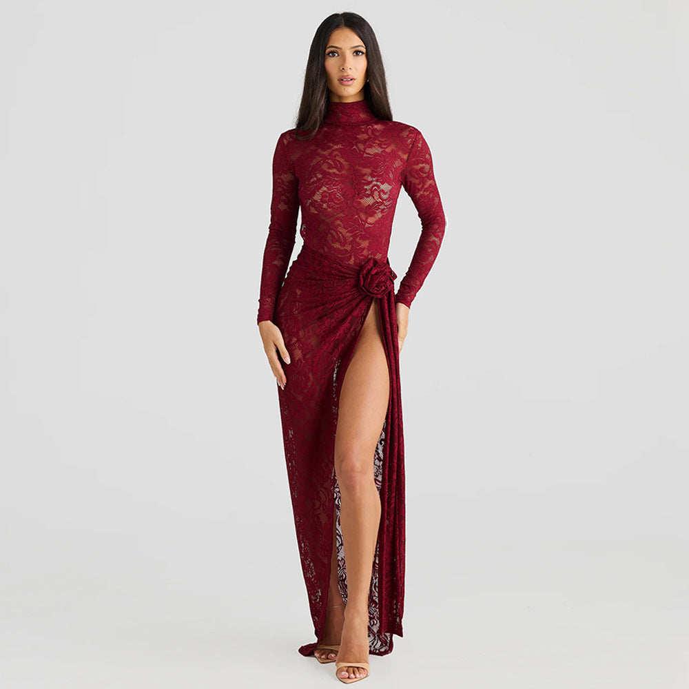Robe longue en dentelle structurée