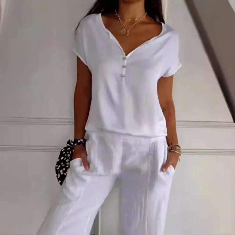 Top satiné boutonné | Chic & léger | Finition brillante