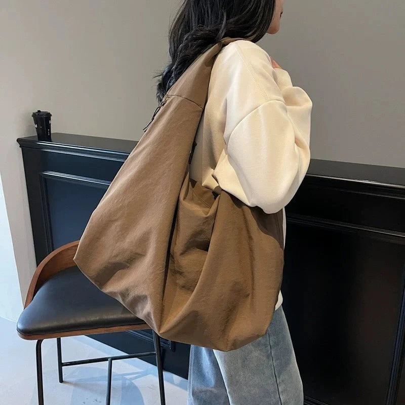 Lavinque Bags Marron Sac Hobo Noir | Souple et Minimaliste | Ultra Léger et Tendance