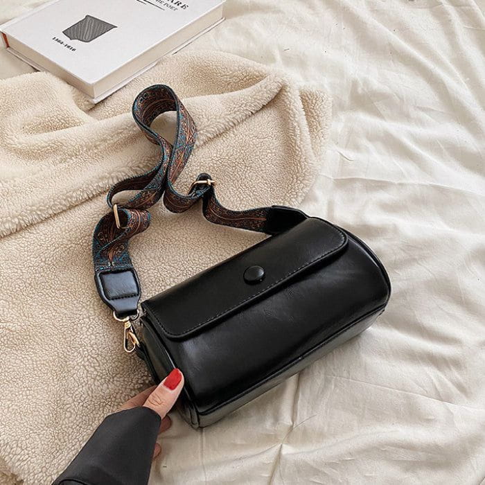 Lavinque Bags Noir / Taille Unique Sac bandoulière en cuir synthétique | Marron | Élégance et praticité