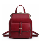 Lavinque Bags Sac à Dos Élégant à Fermoir Métallique | Rouge Bordeaux | Charme Rétro & Fonctionnalité