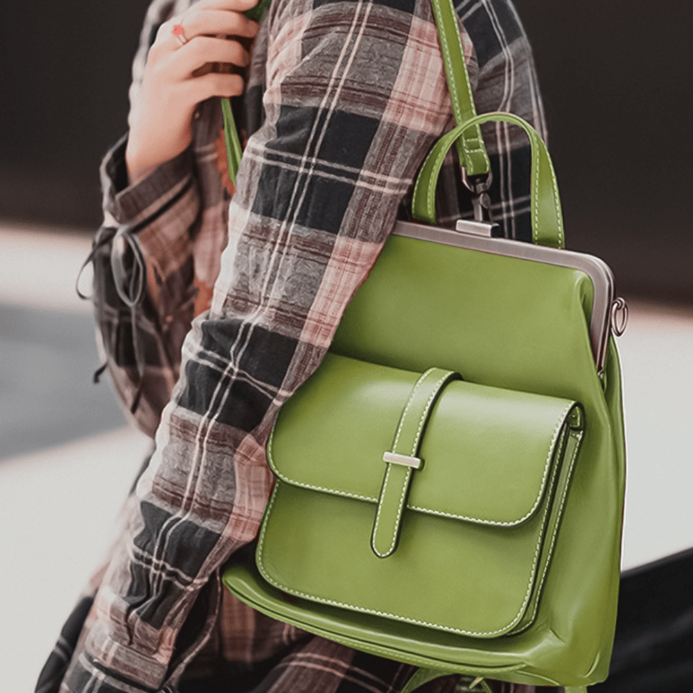 Lavinque Bags Sac à Dos Élégant à Fermoir Métallique | Rouge Bordeaux | Charme Rétro & Fonctionnalité