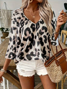 Lavinque blouse Blé / S Blouse fluide imprimé léopard | Blouse | Chic et légèreté pour un look tendance