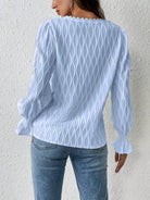 Lavinque Blouse Blouse Texturée Bleu Clair | Élégante & Féminine | Col V et Manches Bouffantes