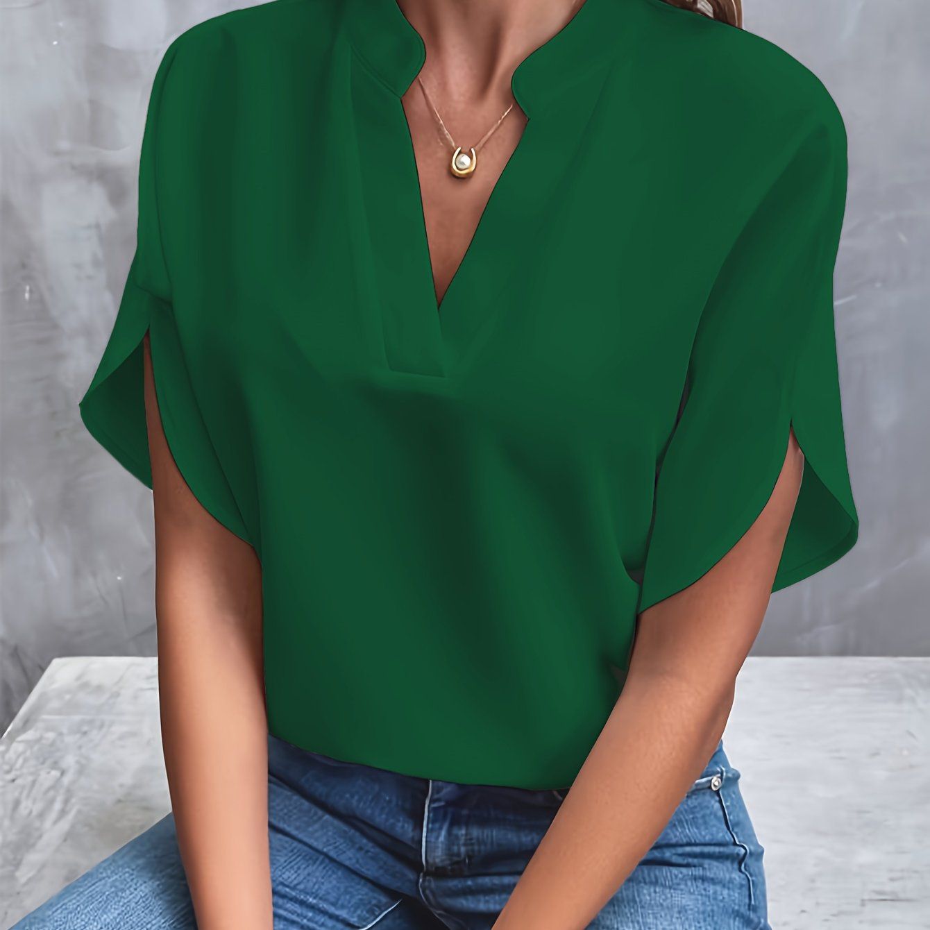 Lavinque Blouses Vert / S Blouse Col Fendu | Élégante | Fluide et Confortable