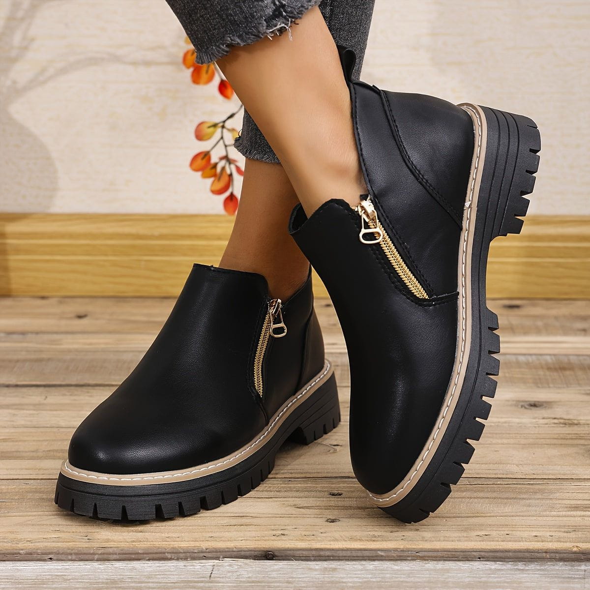 Lavinque Boots Noir / 36 Bottines Zippées à Semelle Crantée | Noir & Détail Doré | Urbaines et Confortables