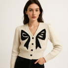 Lavinque Cardigan Blanc / XS Cardigan Nœud Contrasté | Blanc & Noir | Style Féminin et Créatif
