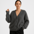 Lavinque Cardigan Cardigan Gris Duveteux | Col V | Chaleur et Élégance