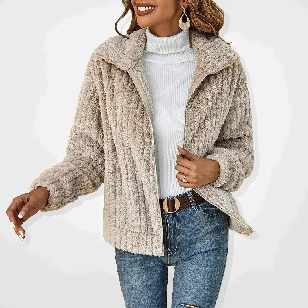 Lavinque Coats & Jackets Beige / S Veste Douce en Fausse Fourrure  | Chaude et Élégante