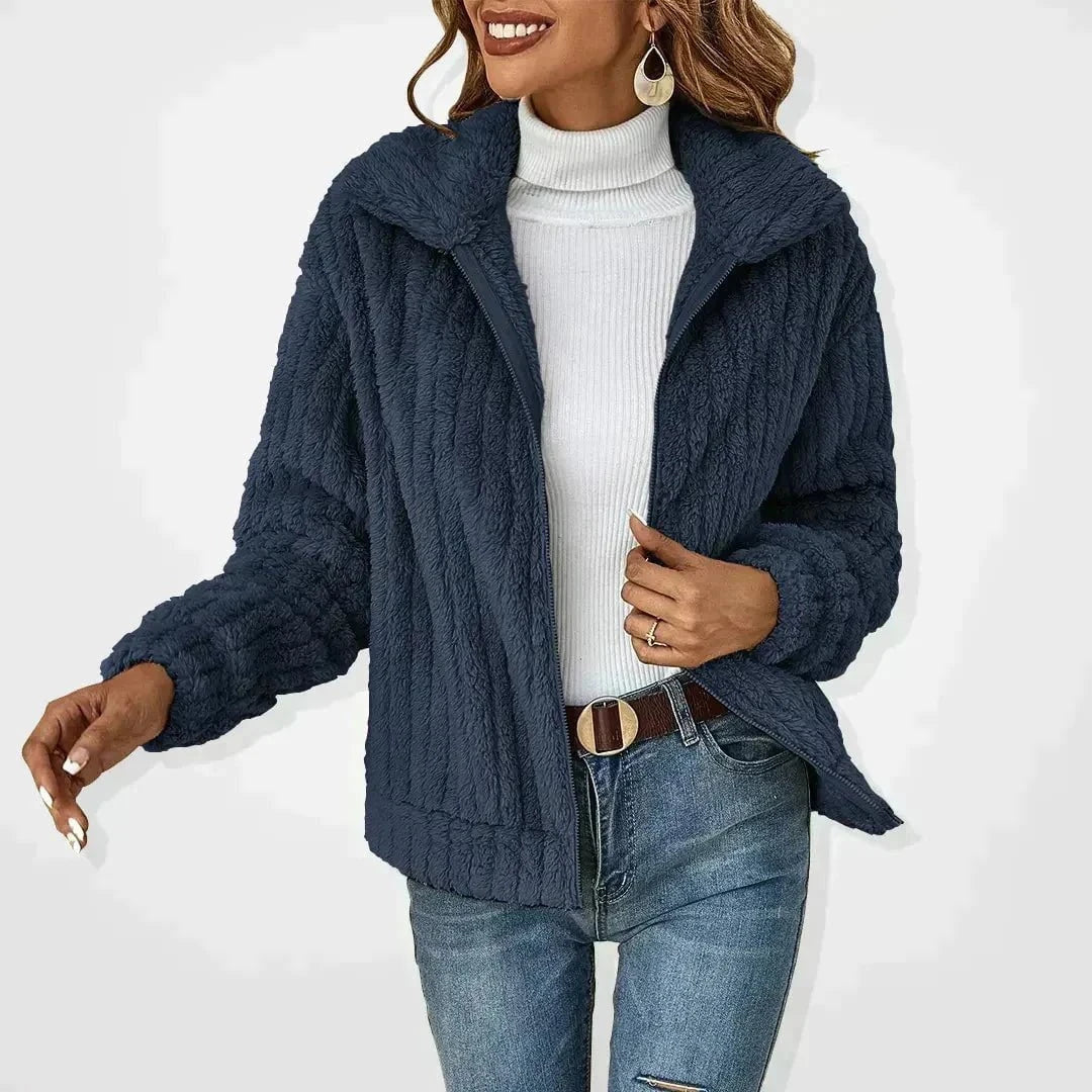 Lavinque Coats & Jackets Bleu Marine / S Veste Douce en Fausse Fourrure  | Chaude et Élégante