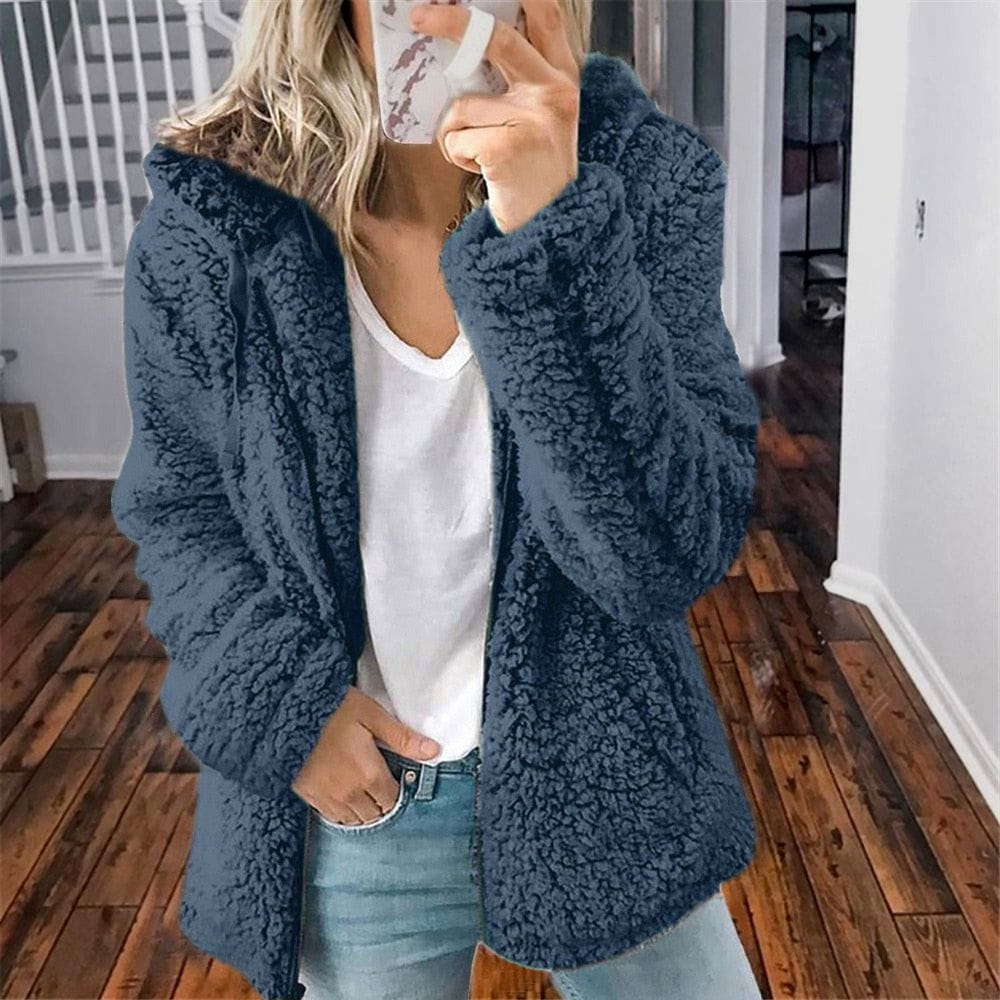 Lavinque Coats & Jackets Bleu / S Veste Douillette en Fausse Fourrure | Cocooning | Chaude et Tendance