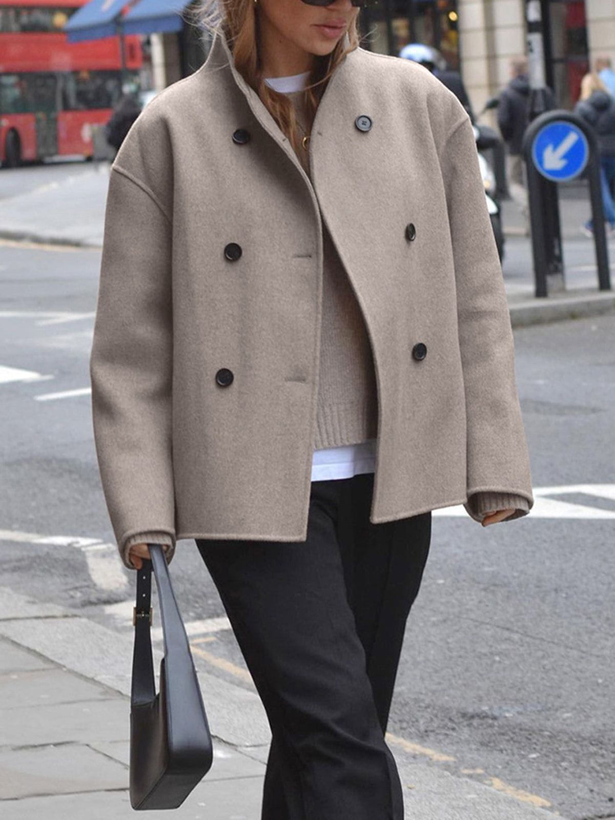 Lavinque Coats & Jackets Manteau Court en Laine | Taupe | Structuré et Tendance