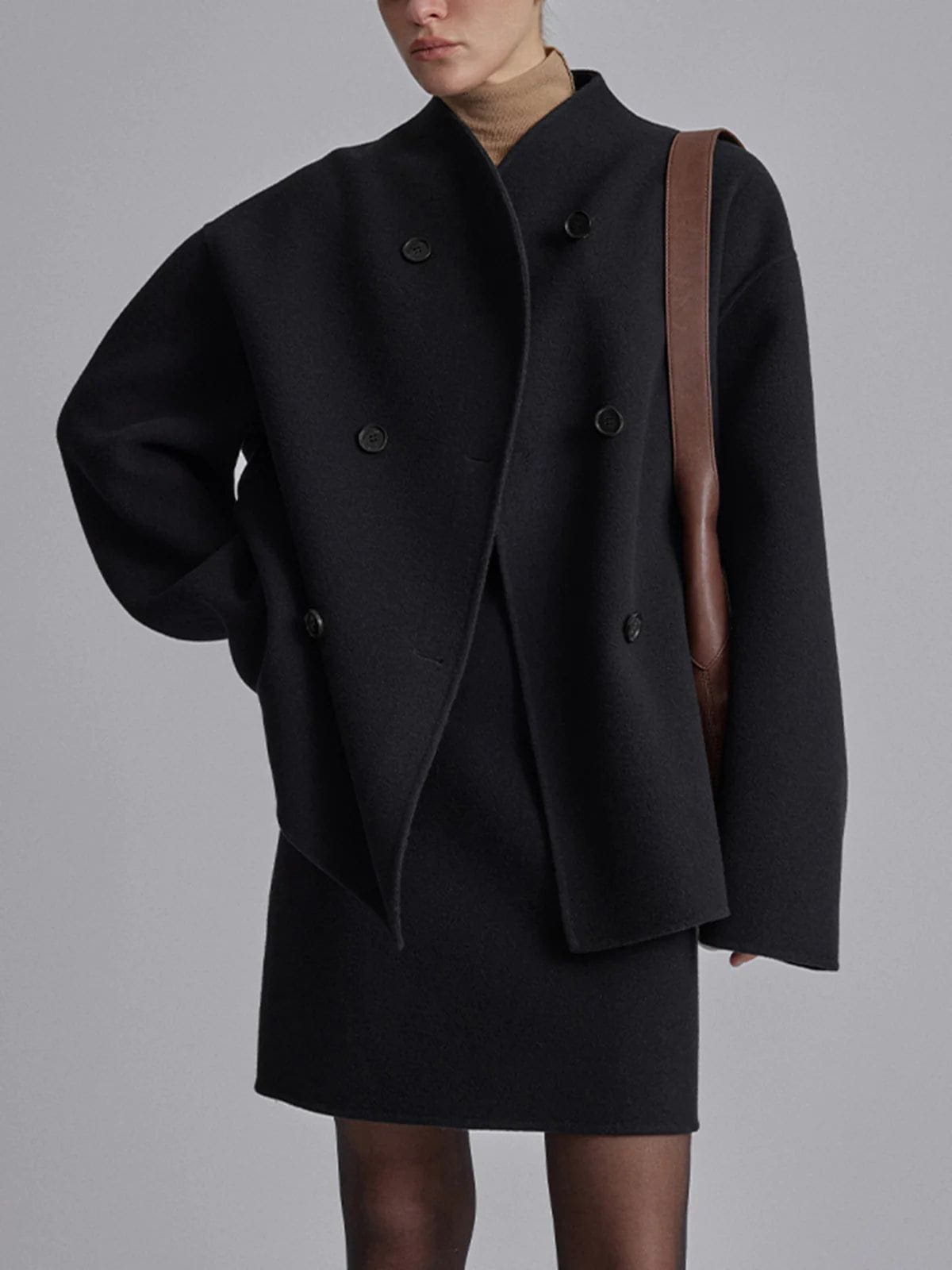 Lavinque Coats & Jackets Manteau Court en Laine | Taupe | Structuré et Tendance