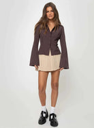Lavinque Coats & Jackets Marron Mocha / S Veste Cintrée Marron à Rayures | Manches Évasées | Élégance Rétro