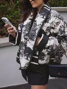 Lavinque Coats & Jackets Noir / XS Veste Imprimée | Toile de Jouy Noir & Blanc | Artistique & Chic