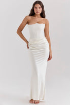 Lavinque Dress Blanc cassé / XS Robe Longue Satinée Noire | Bustier Drapé | Élégance Sensuelle