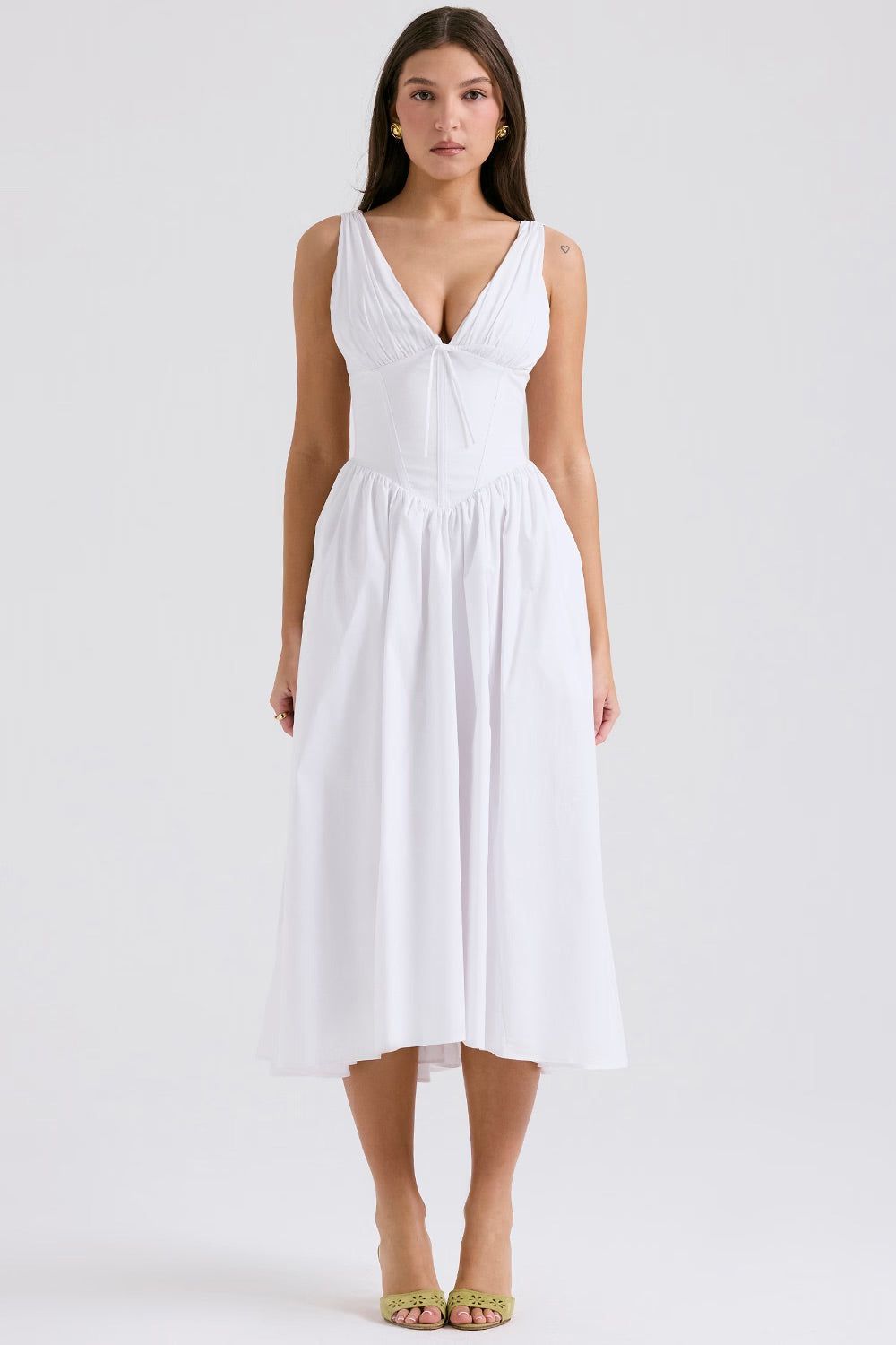 Lavinque Dress Blanc / XS Robe Blanche Évasée | Décolleté V | Légère et Élégante