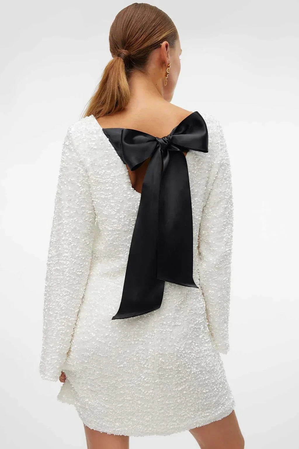 Lavinque Dress Blanc / XS Robe Noire & Blanche Élégante | Nœud dans le Dos | Coupe Décontractée