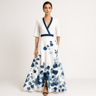 Lavinque Dress Bleu & Blanc / S Robe Longue Portefeuille | Motif Floral Audacieux | Légère et Féminine