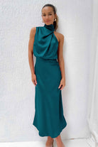 Lavinque Dress Bleu canard / S Robe Longue Satinée | Col Drapé | Élégance Intemporelle