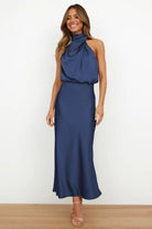 Lavinque Dress Bleu marine / S Robe Longue Satinée | Vert Sauge | Col Drapé Élégant