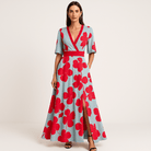 Lavinque Dress Bleu & Rouge / S Robe Longue Portefeuille | Motif Floral Audacieux | Légère et Féminine