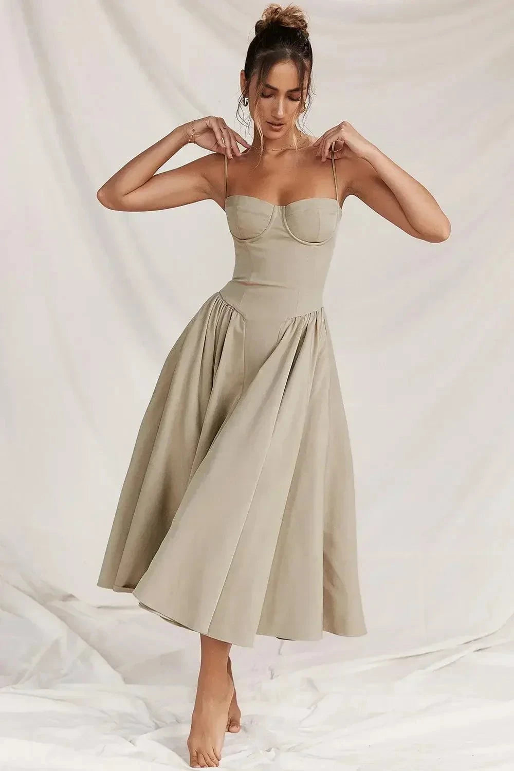 Lavinque Dress Café léger / S Robe Bustier Évasée | Élégance Vintage | Structurée et Féminine