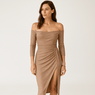 Lavinque Dress Champagne / S Robe Noire Fendue | Épaules Dénudées | Élégance Sensuelle
