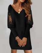 Lavinque Dress Noir / S Robe Pull Rouge | Col V & Manches Transparentes | Élégante et Glamour