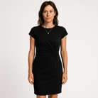Lavinque Dress Noir / XS Robe Noire Ajustée | Plissée à la Taille | Élégante & Polyvalente