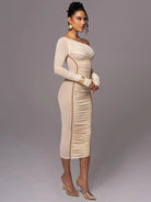Lavinque Dress Robe Asymétrique Beige | Moulante | Audacieuse et Élégante