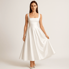 Lavinque Dress Robe Blanche Longue | Décolleté Carré | Élégance Fluide