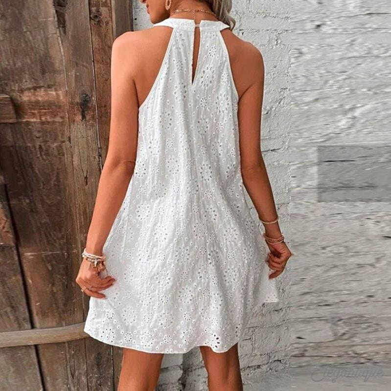 Lavinque Dress Robe Brodée Blanche | Été | Légère et Romantique