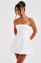 Lavinque Dress Robe Bustier Évasée | Élégance & Minimalisme | Look de Soirée