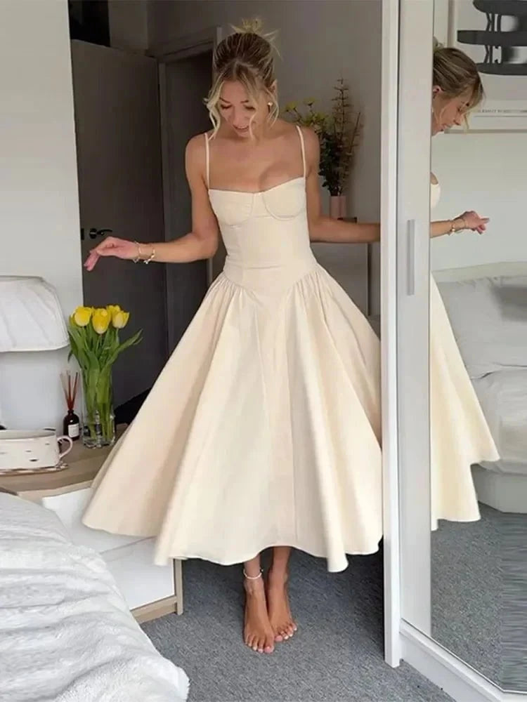 Lavinque Dress Robe Bustier Évasée | Élégance Vintage | Structurée et Féminine