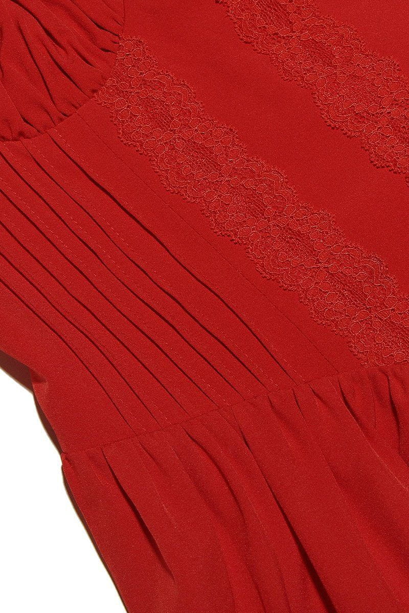 Lavinque Dress Robe Courte Rouge à Bretelles | Romantique | Fluide et Féminine