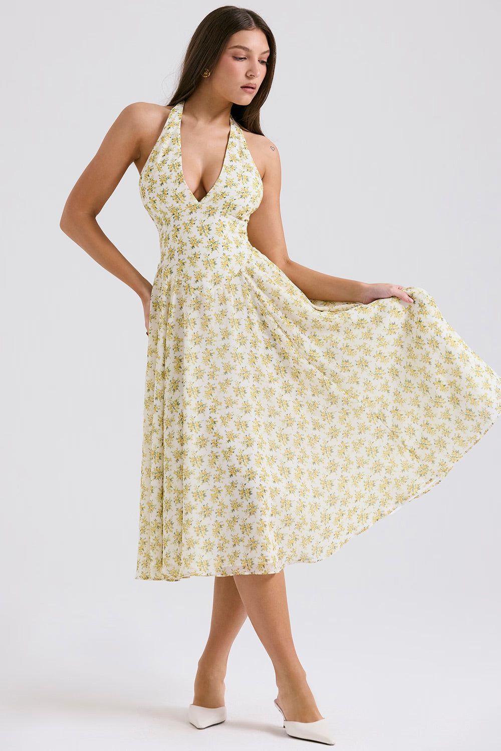 Lavinque Dress Robe Dos Nu à Fleurs | Jaune Pastel | Fraîche et Vintage