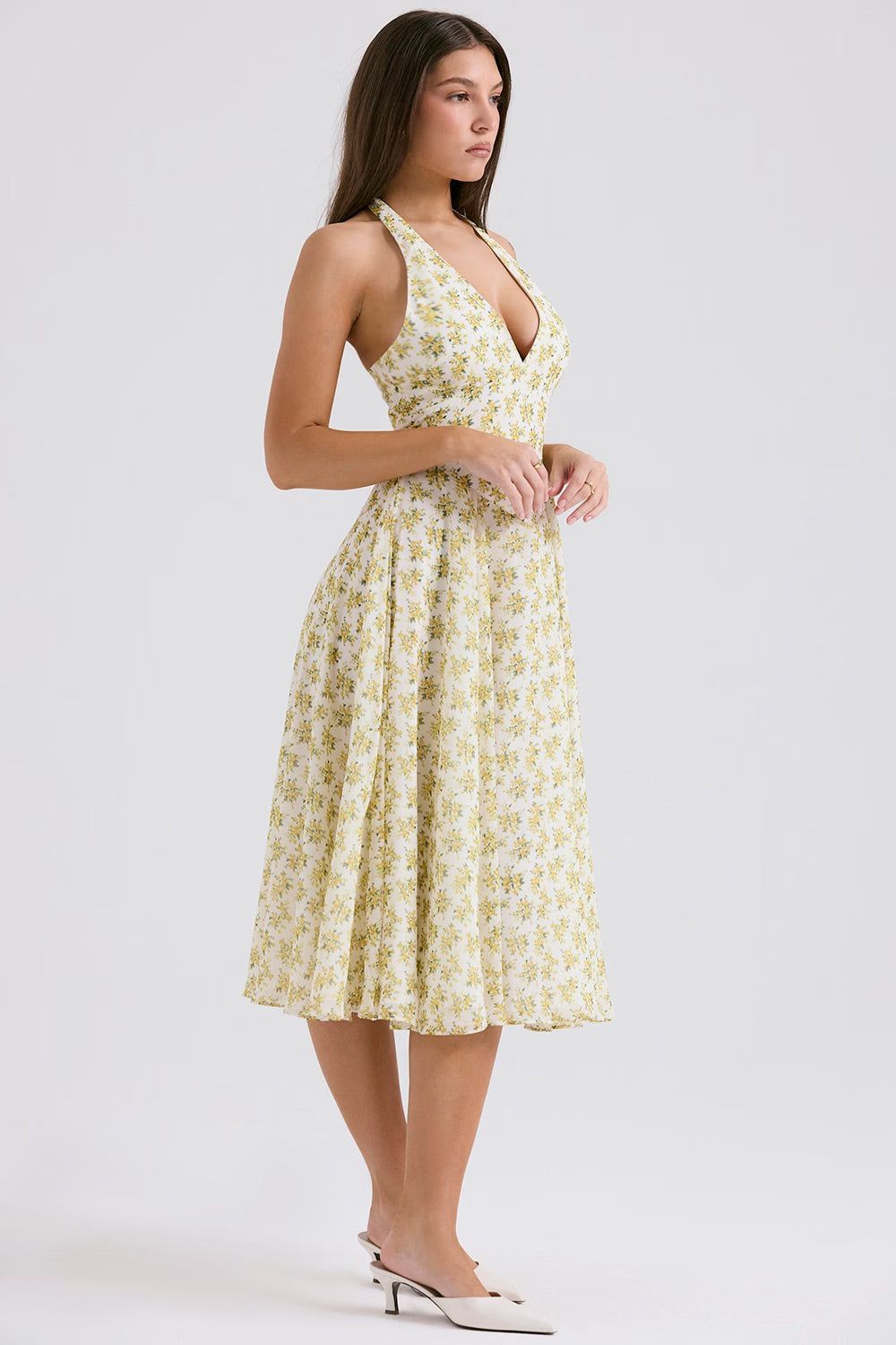 Lavinque Dress Robe Dos Nu à Fleurs | Jaune Pastel | Fraîche et Vintage