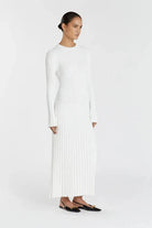 Lavinque Dress Robe Longue Côtelée | Beige | Minimaliste et Élégante