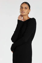 Lavinque Dress Robe Longue Côtelée | Beige | Minimaliste et Élégante
