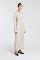 Lavinque Dress Robe Longue Côtelée | Beige | Minimaliste et Élégante