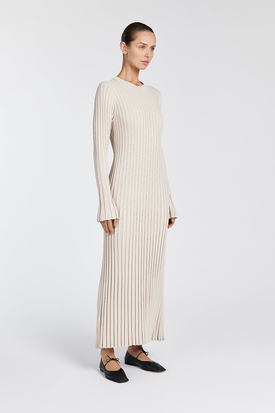 Lavinque Dress Robe Longue Côtelée | Beige | Minimaliste et Élégante