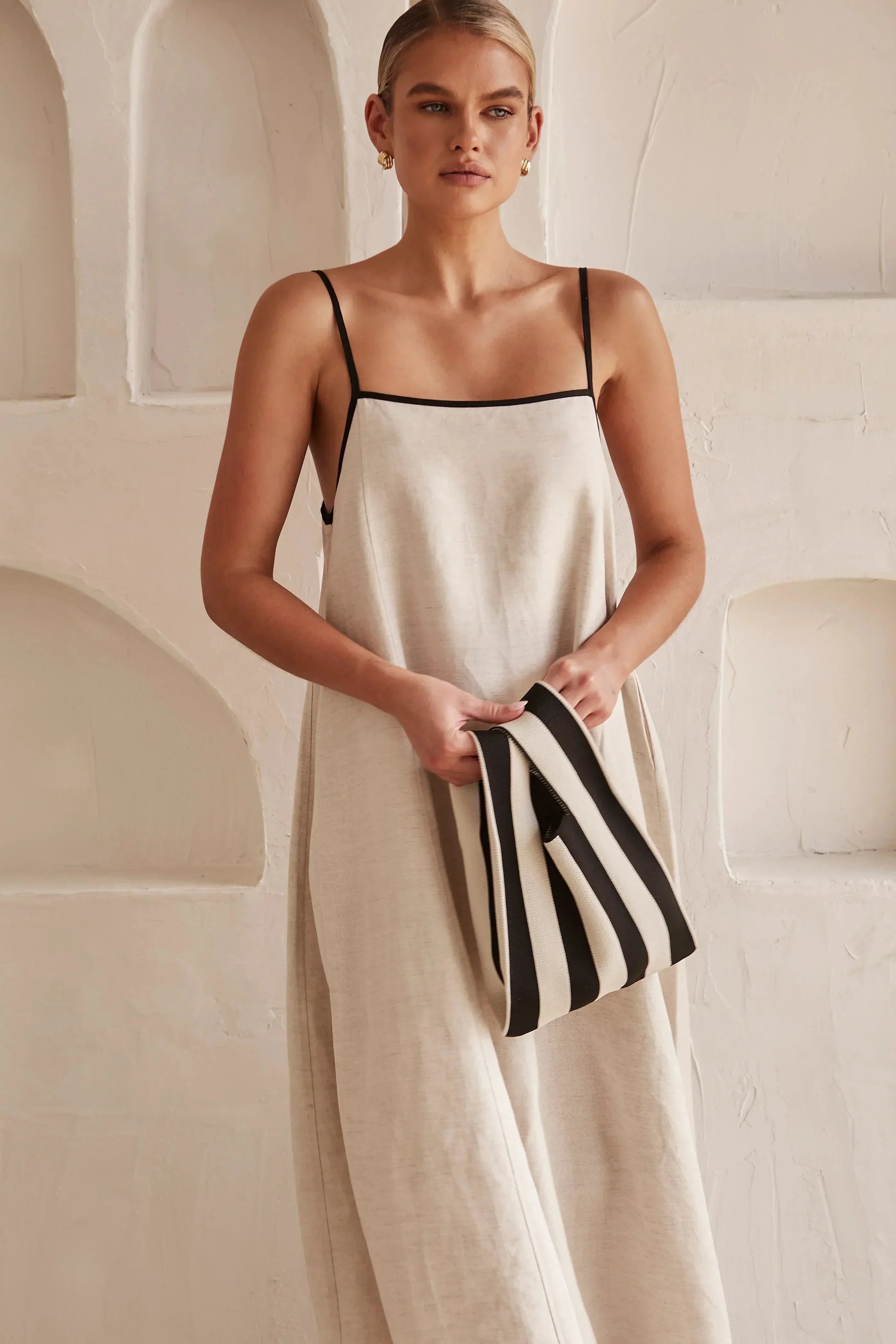 Lavinque Dress Robe Longue en Lin Minimaliste | Élégante | Légère et Naturelle